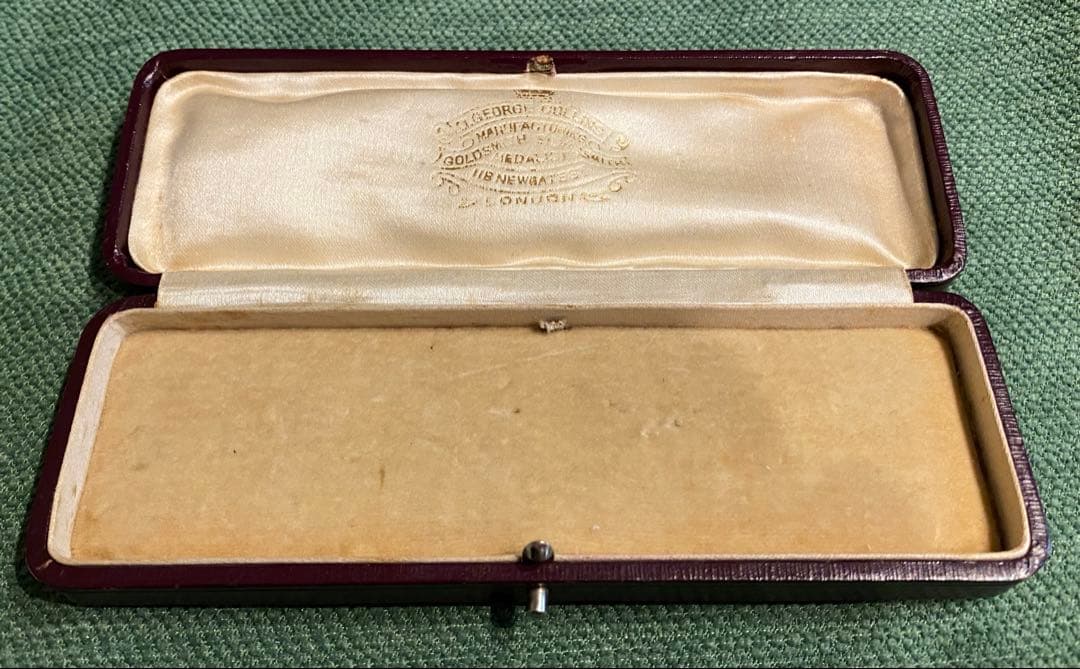 【コネちゃん☺️】アンティーク・イヤリング・ケース②⑦2点