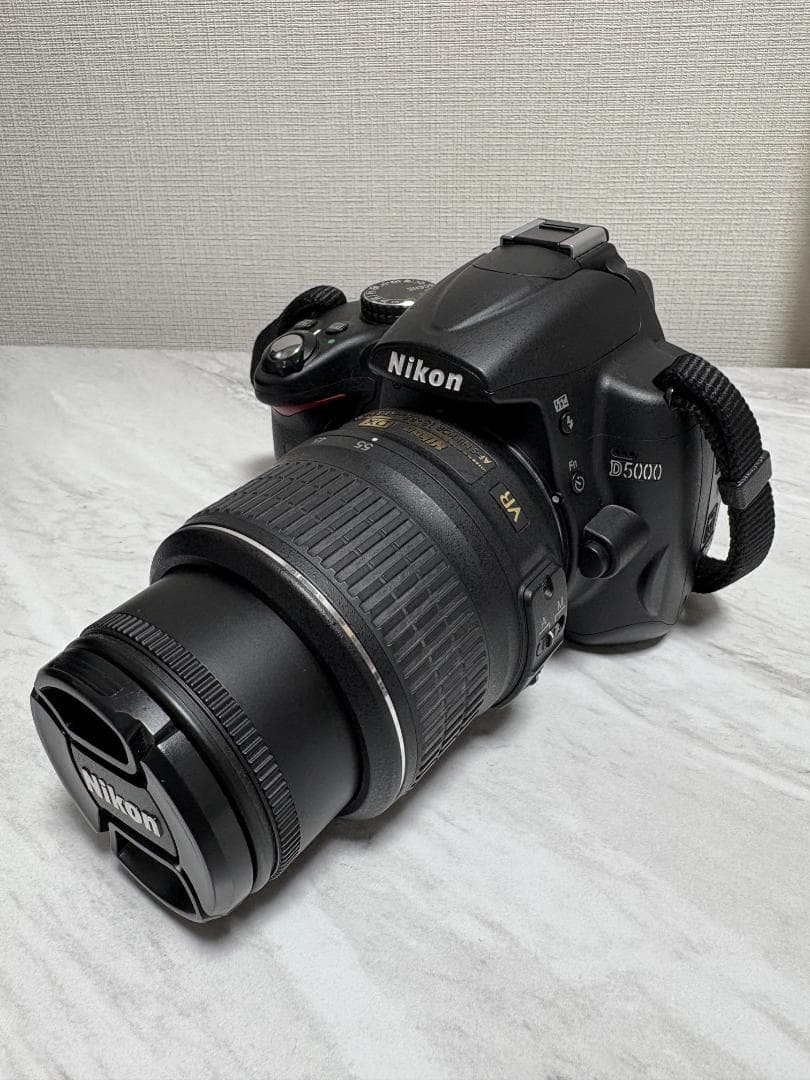 Nikon D5000 ダブルズームキット 18-55 VR 55-200 ED