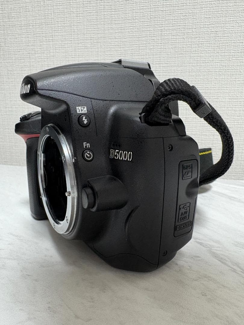 Nikon D5000 ダブルズームキット 18-55 VR 55-200 ED