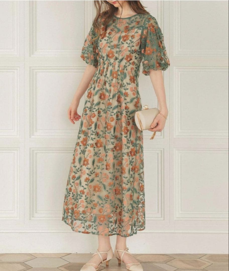 ブルーミーフラワードレス 花柄 刺繍レース 結婚式　Dorry Doll