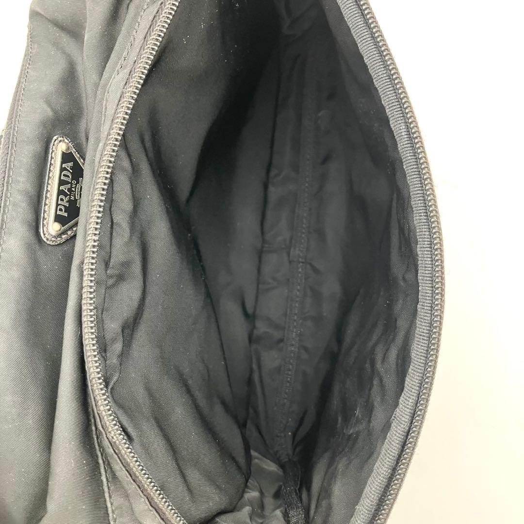 PRADA プラダ ショルダーバッグ　三角ロゴ　テスートナイロン　ブラック