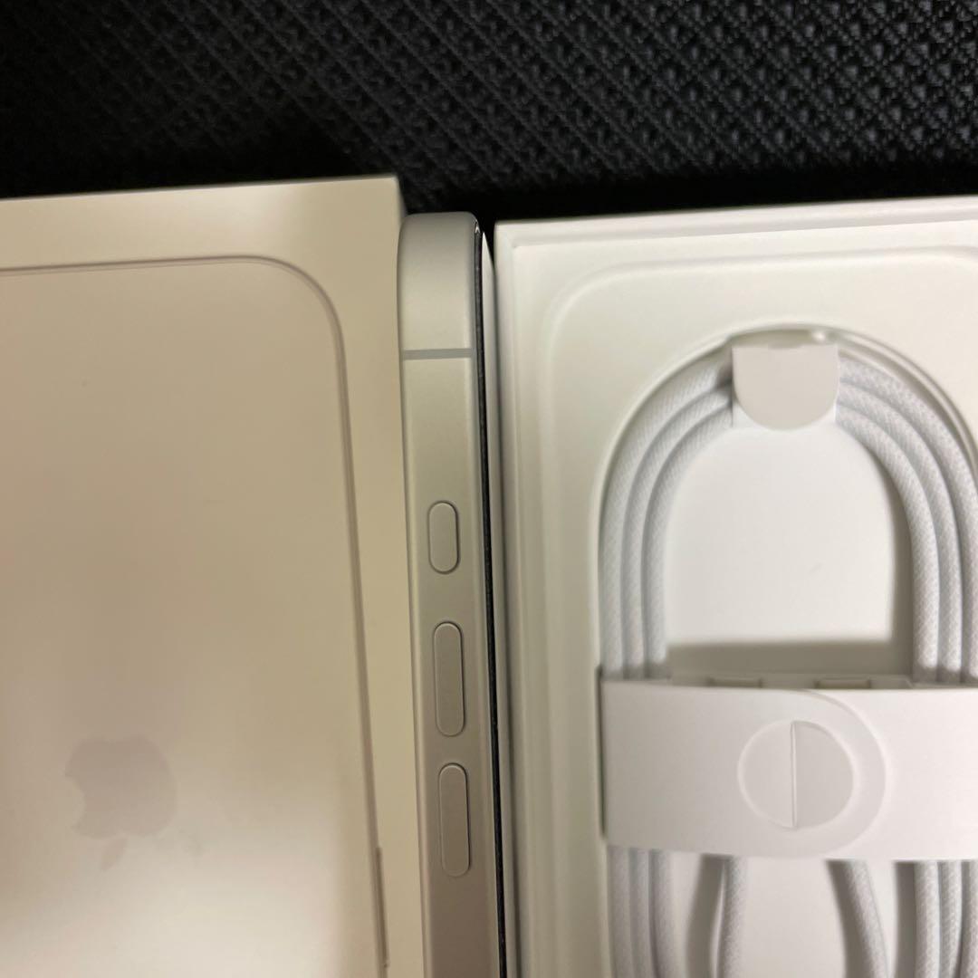 Apple iPhone 17 ホワイト 本体 充電ケーブル付き
