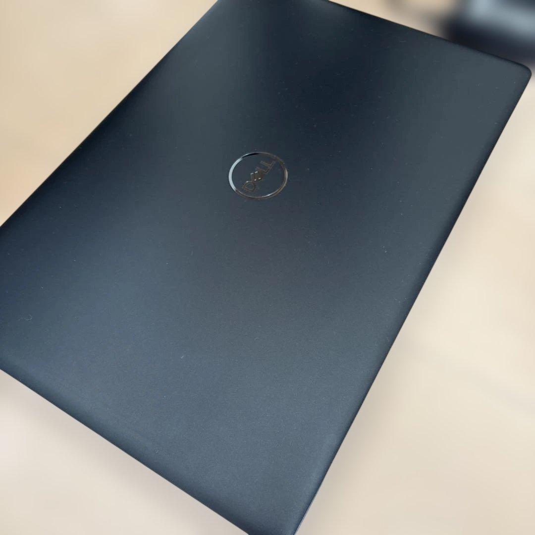 DELL Inspiron 15 5000 5570 ノートパソコン 本体