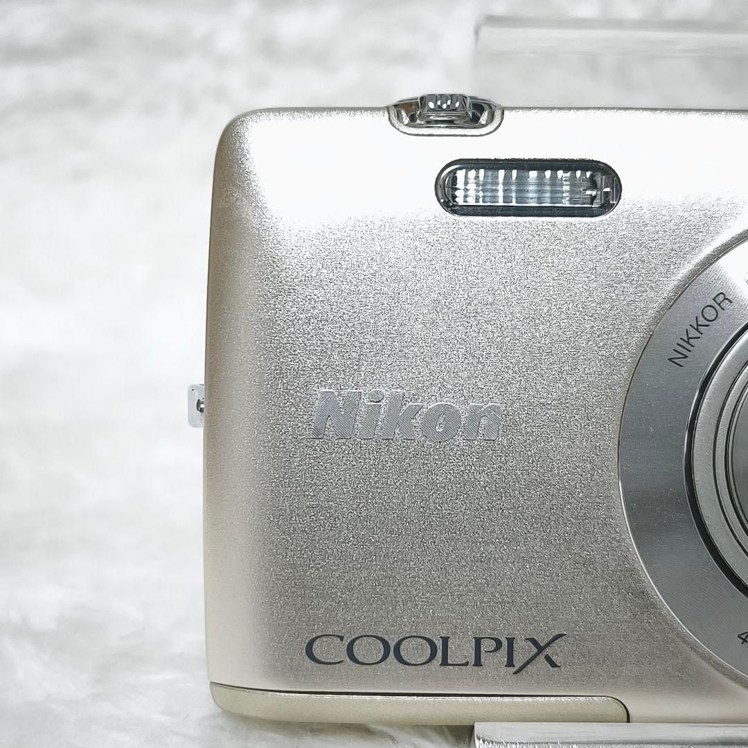 極美品✨NIKON COOLPIX S4400 シルバー コンデジ デジカメ