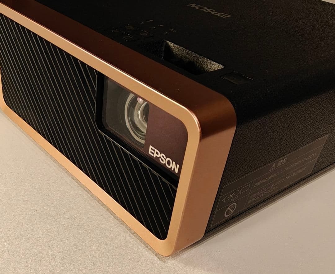 エプソン EF-100B ホームプロジェクター レーザー光源 ブラック 動作良好