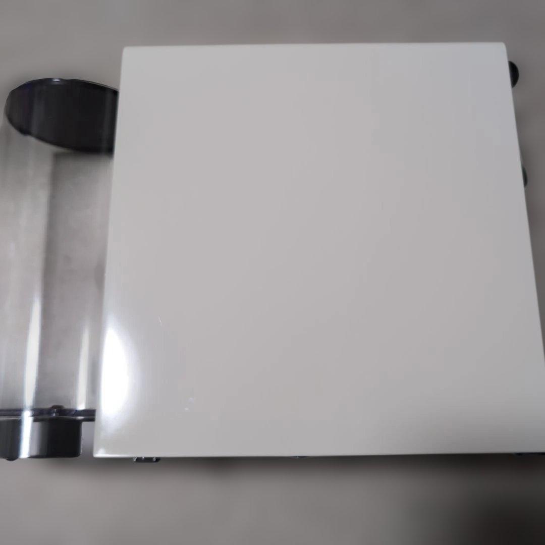 【極美品✨️】ネスプレッソ エッセンサミニ　C30-WH-W コーヒーメーカー