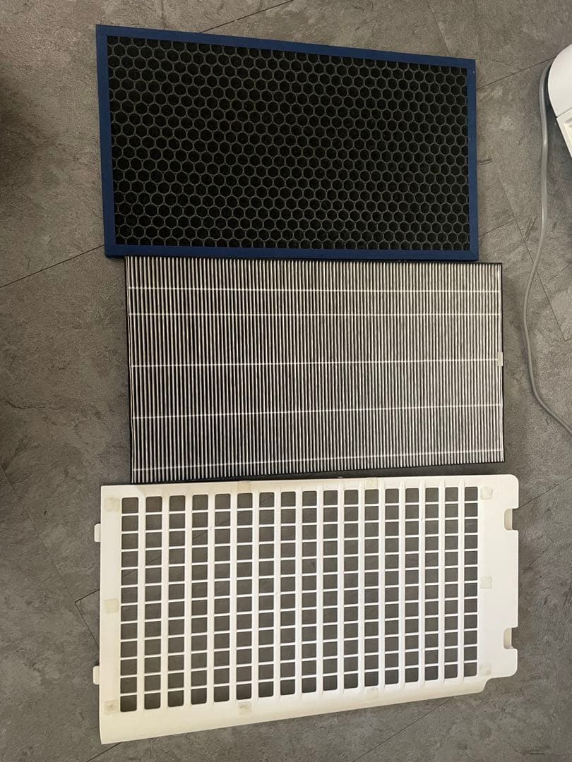 【美品】2020年製　SHARP 空気清浄機 KC-J50-W ホワイト