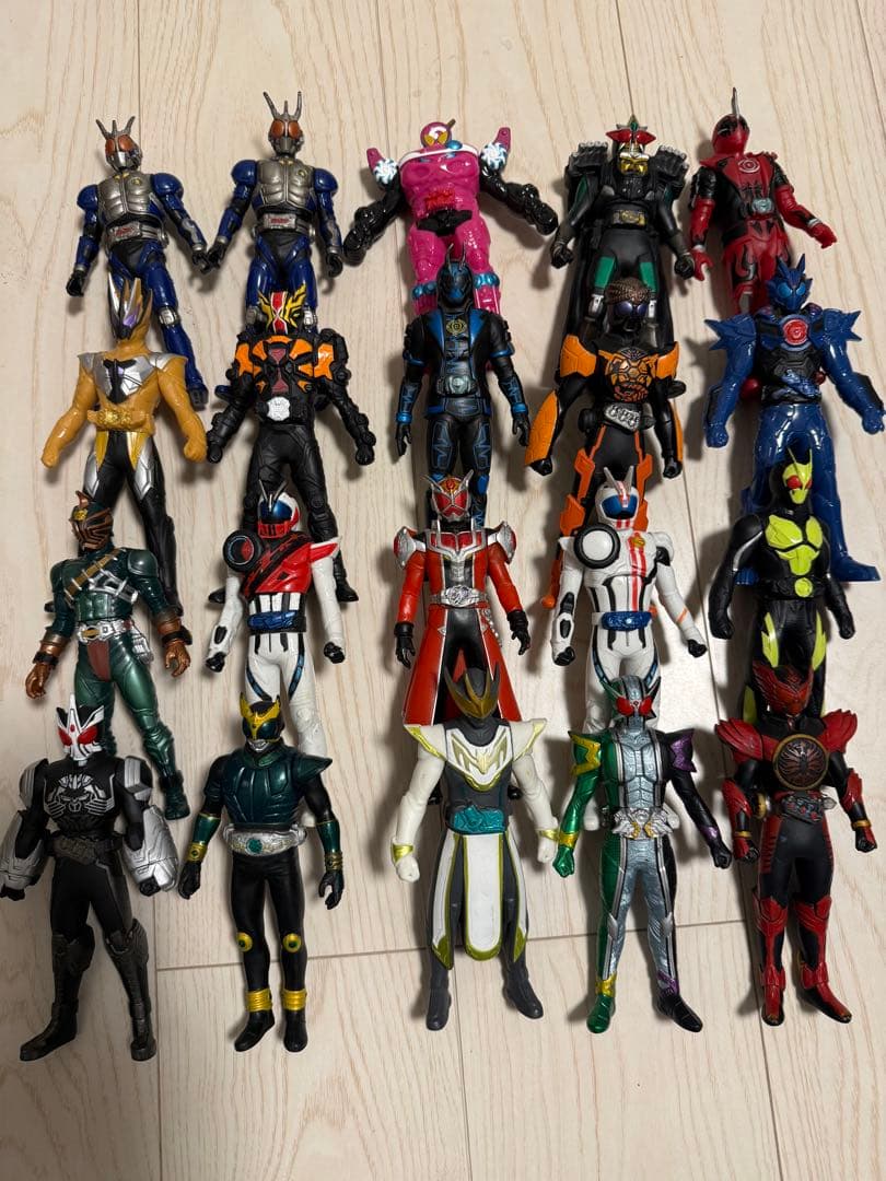 仮面ライダー ソフビ159体　戦隊16体　ウルトラマン2体　まとめ売