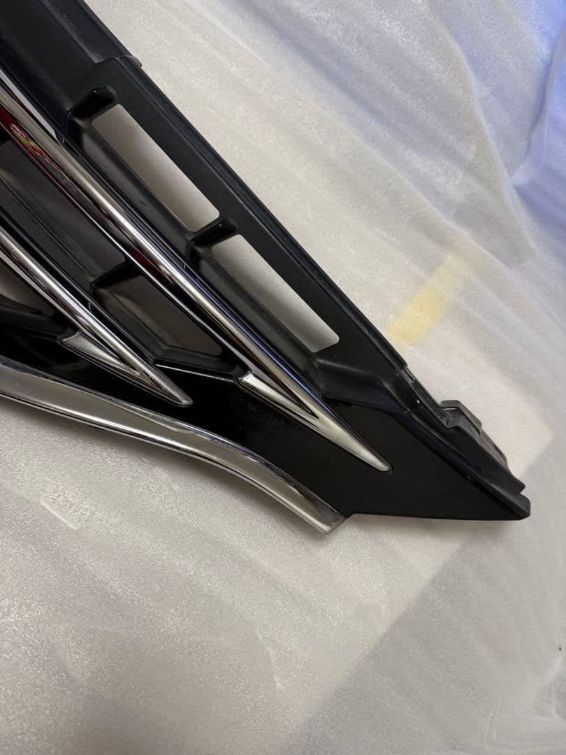 トヨタ　マークX 130系　モデリスタ　フロントグリル　ブラック　202 修復有