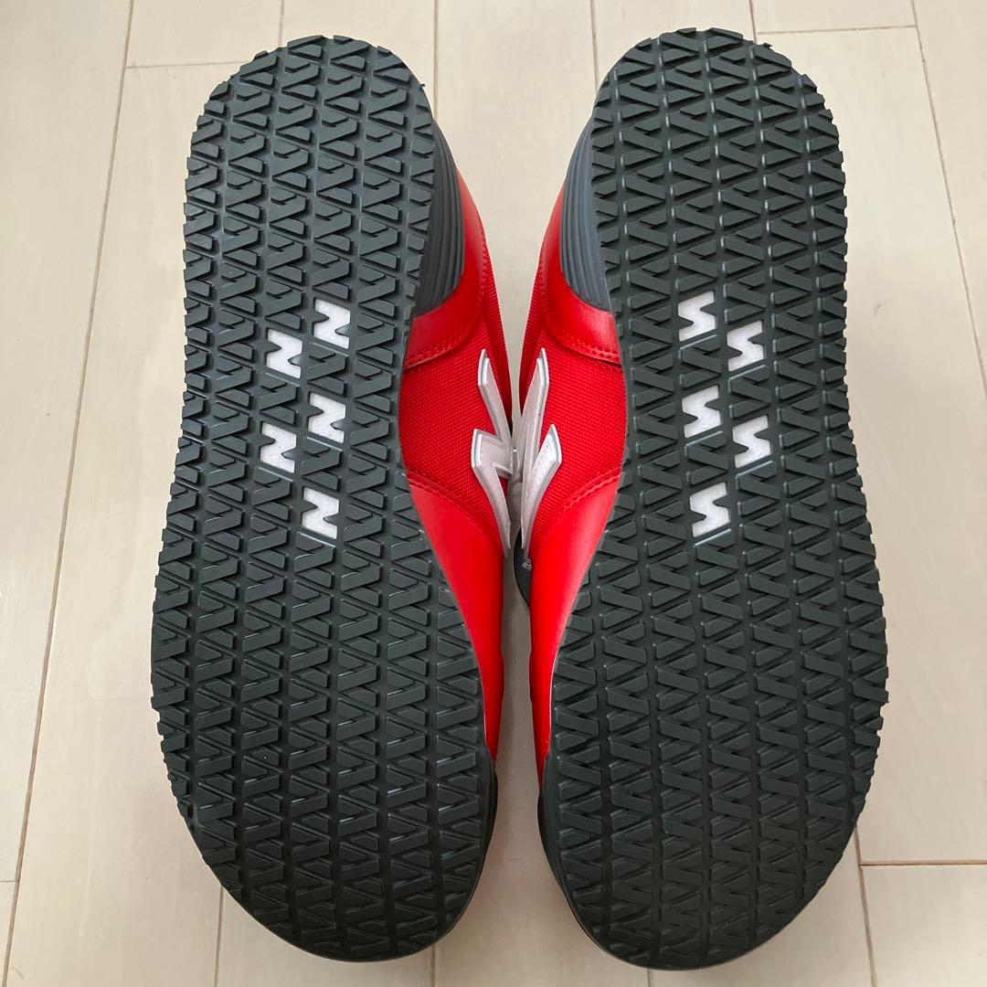 安全靴　new balance レッド スニーカー