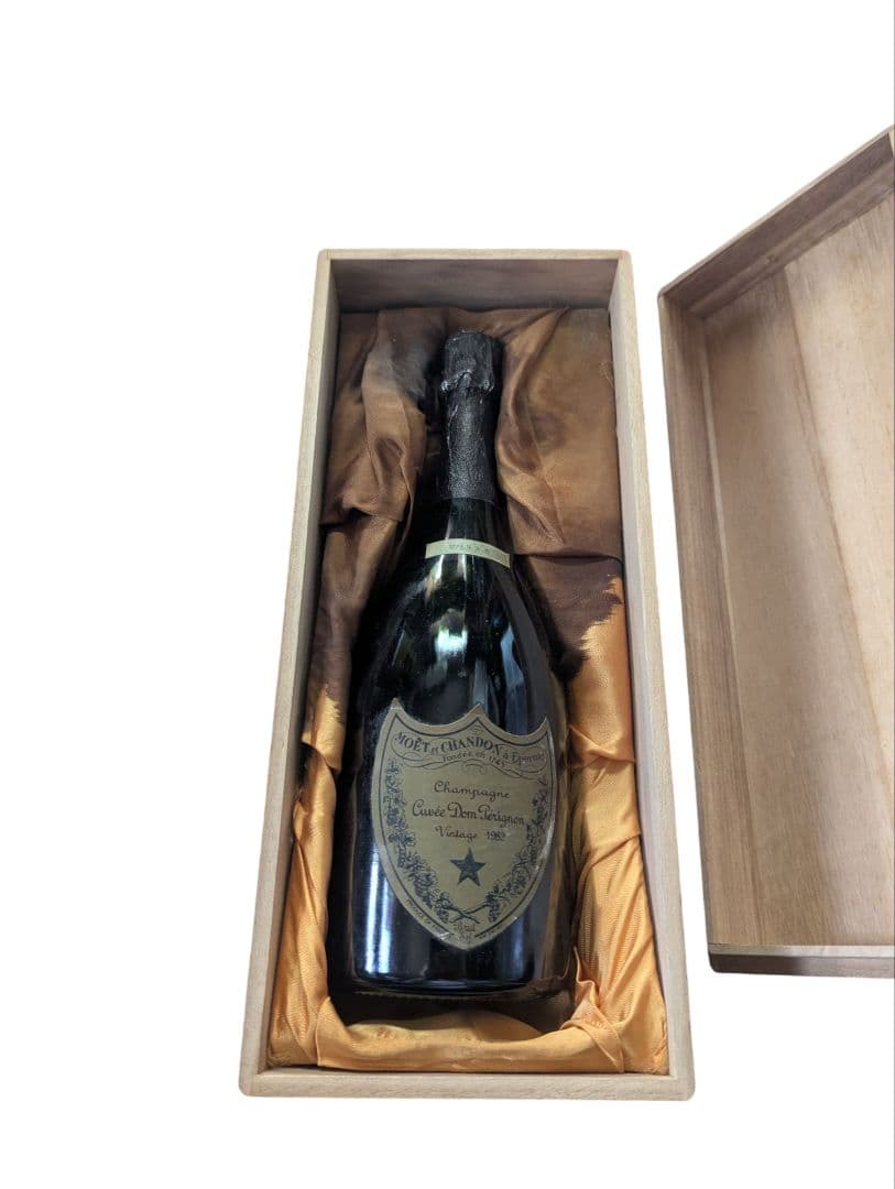 液面低下　モエ・エ・シャンドン クール・ド・シャンパーニュ　ドンペリ