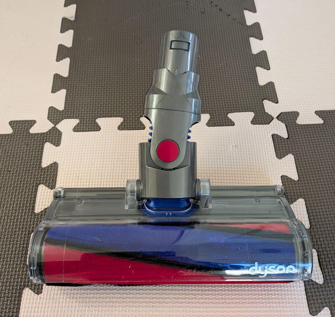 Dyson V6 コードレス掃除機　アタッチメント付