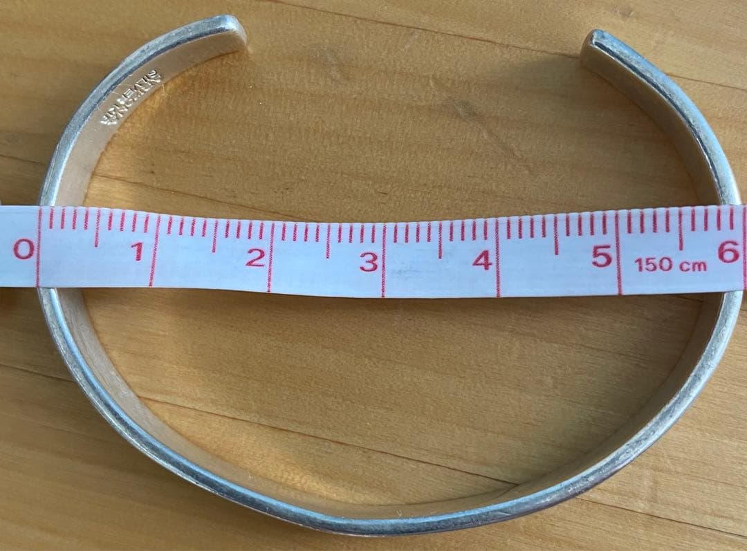 ARIZONAシルバー エングレーブバングル