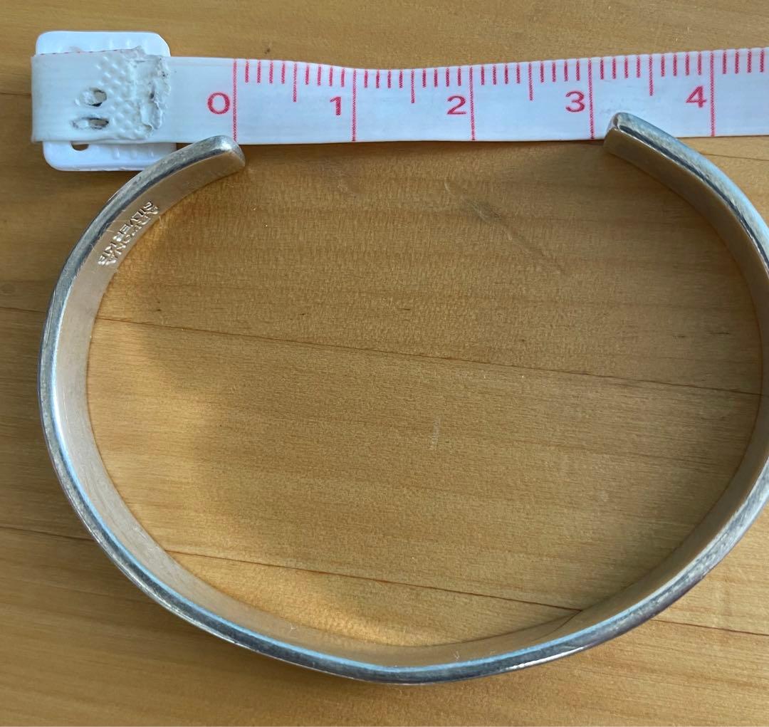 ARIZONAシルバー エングレーブバングル