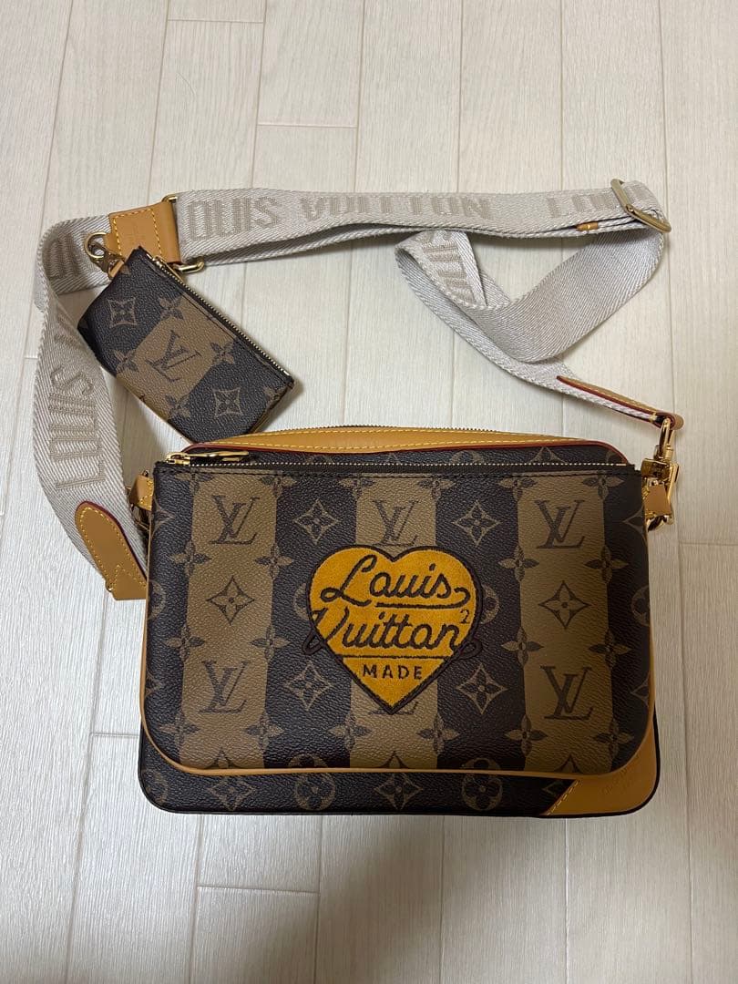 Louis Vuitton × NIGO モノグラムトリオメッセンジャー