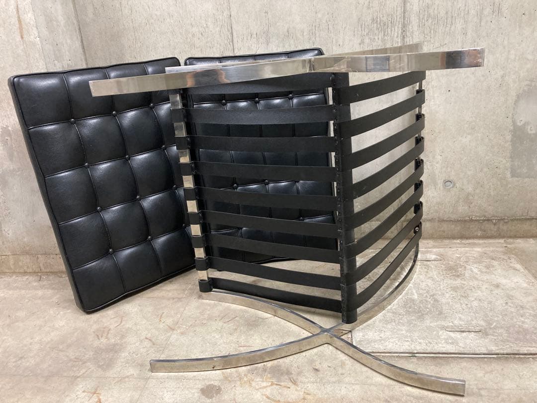 定価140万! 名作 良品 正規Knoll 黒 バルセロナ チェア②オットマン