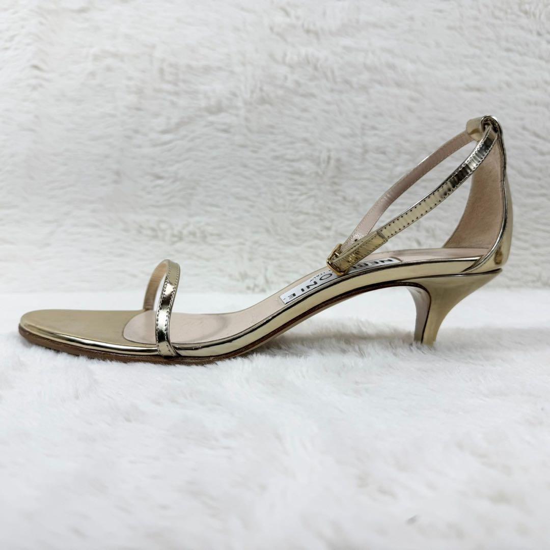 NEBULONI E. ゴールドサンダル アンクルストラップ ヒール GOLD