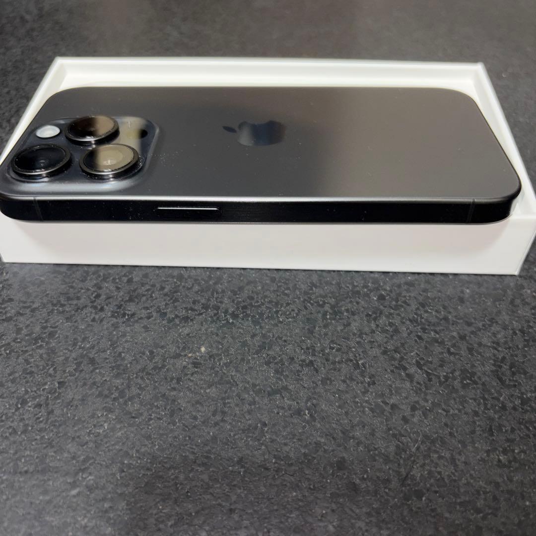 スマートフォン本体 iphone 15 pro 128GB