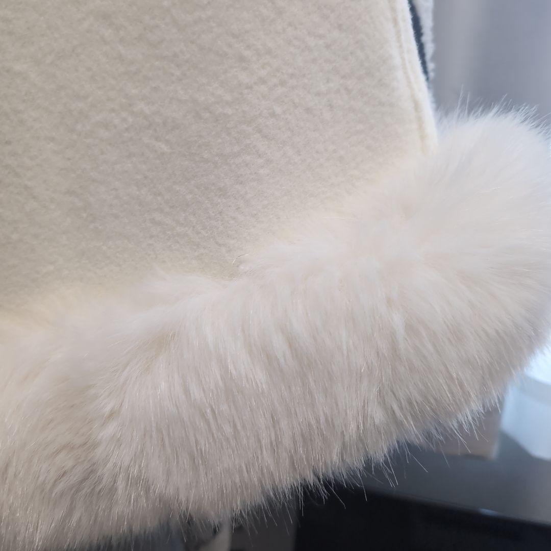 ファーカフス　リボン　ポンチョコート ホワイト◾️Frene フラーネ（中古）