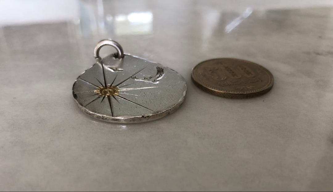 シルバー製涙型コンパスペンダント