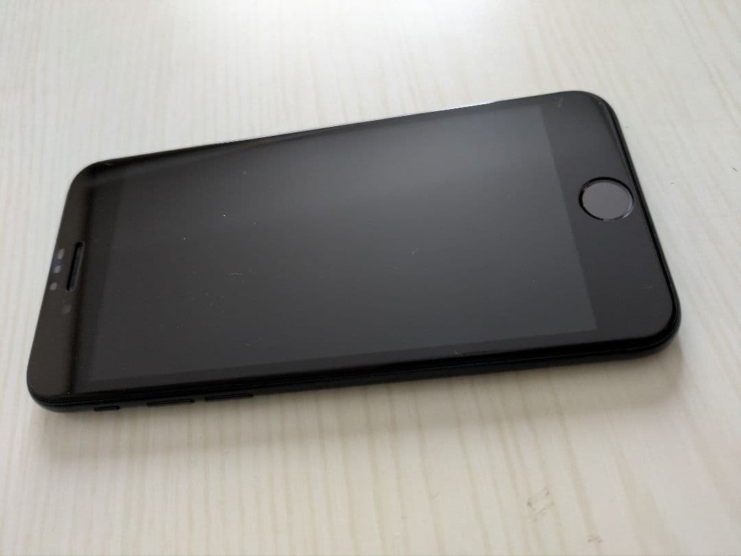 Apple iPhone SE 第3世代 64GB SIMフリー　美品 本体