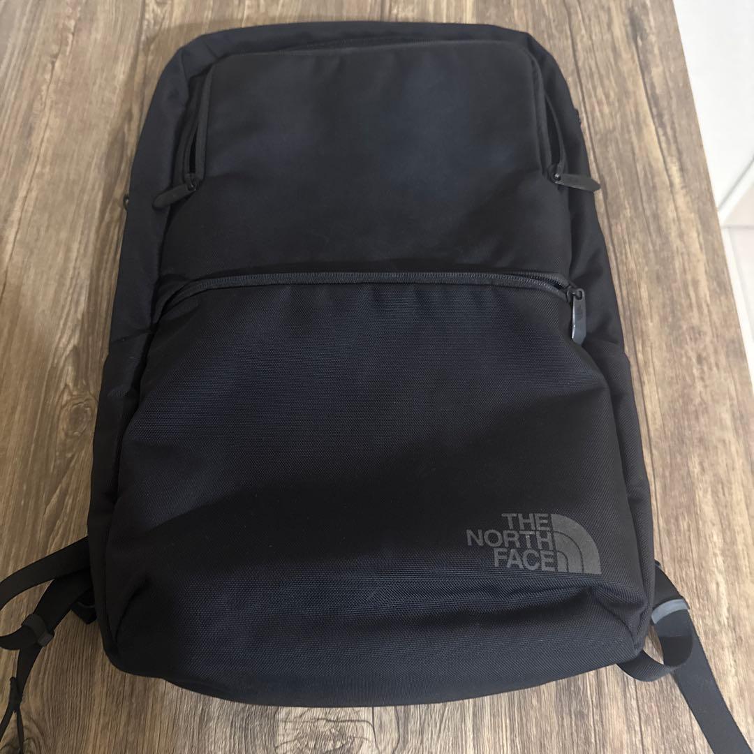 ノースフェイス　シャトルデイパック　スリム