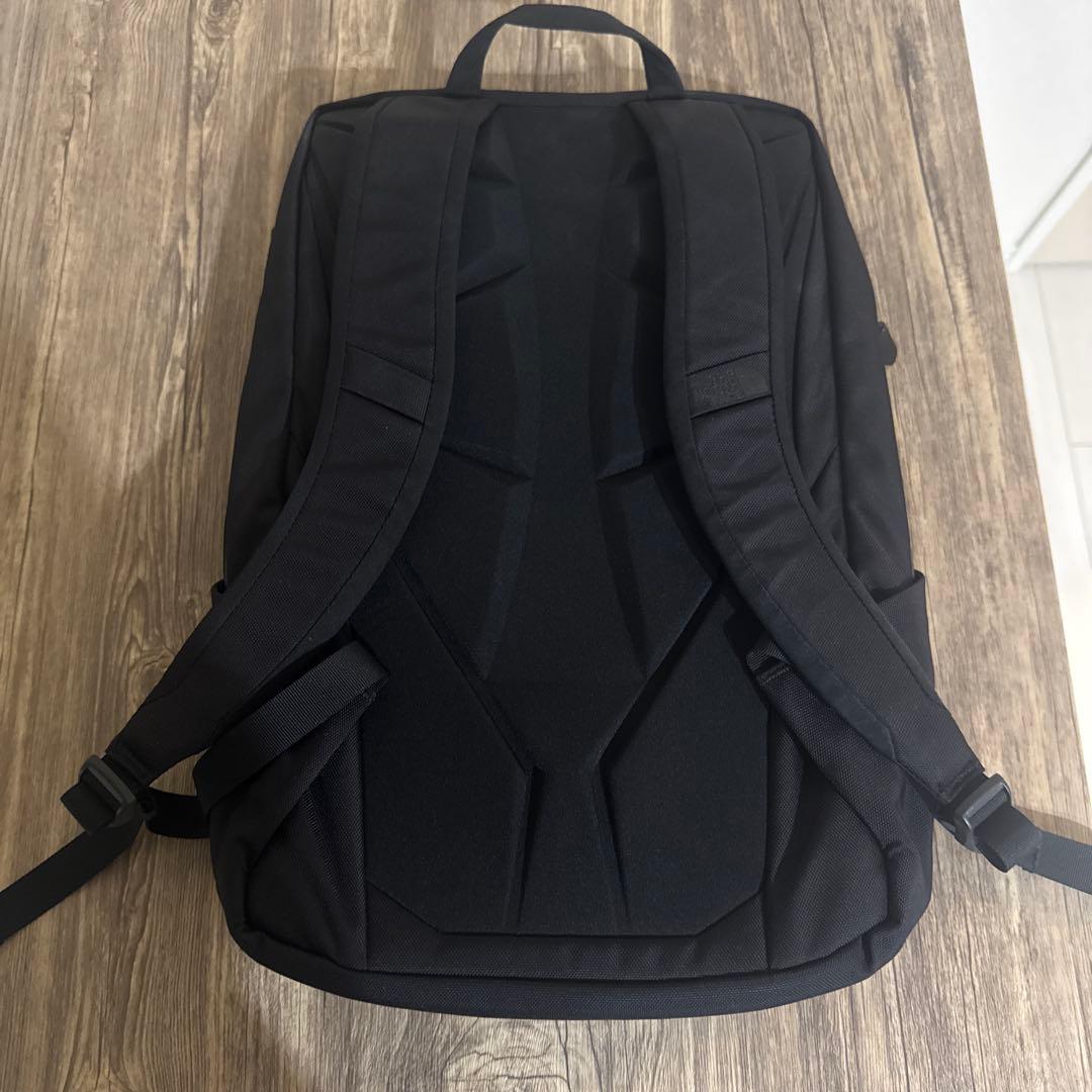 ノースフェイス　シャトルデイパック　スリム