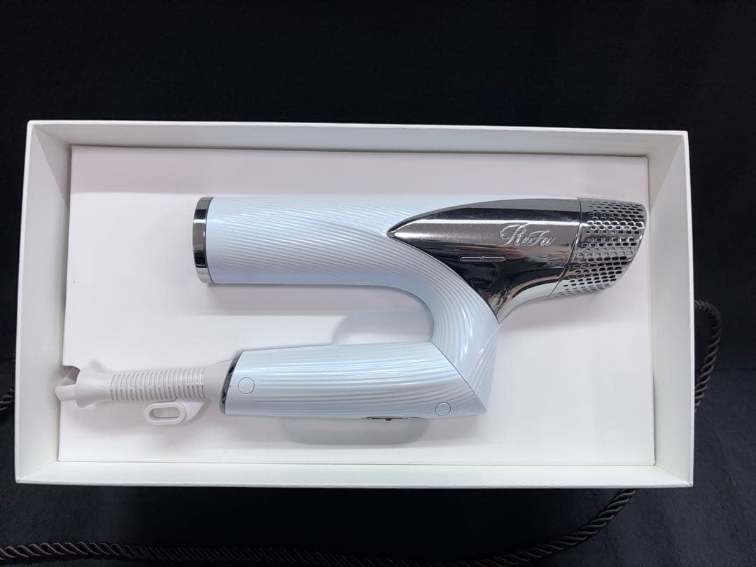 【動作確認済み】【化粧箱付き】ReFa ビューテックドライヤースマート　ホワイト