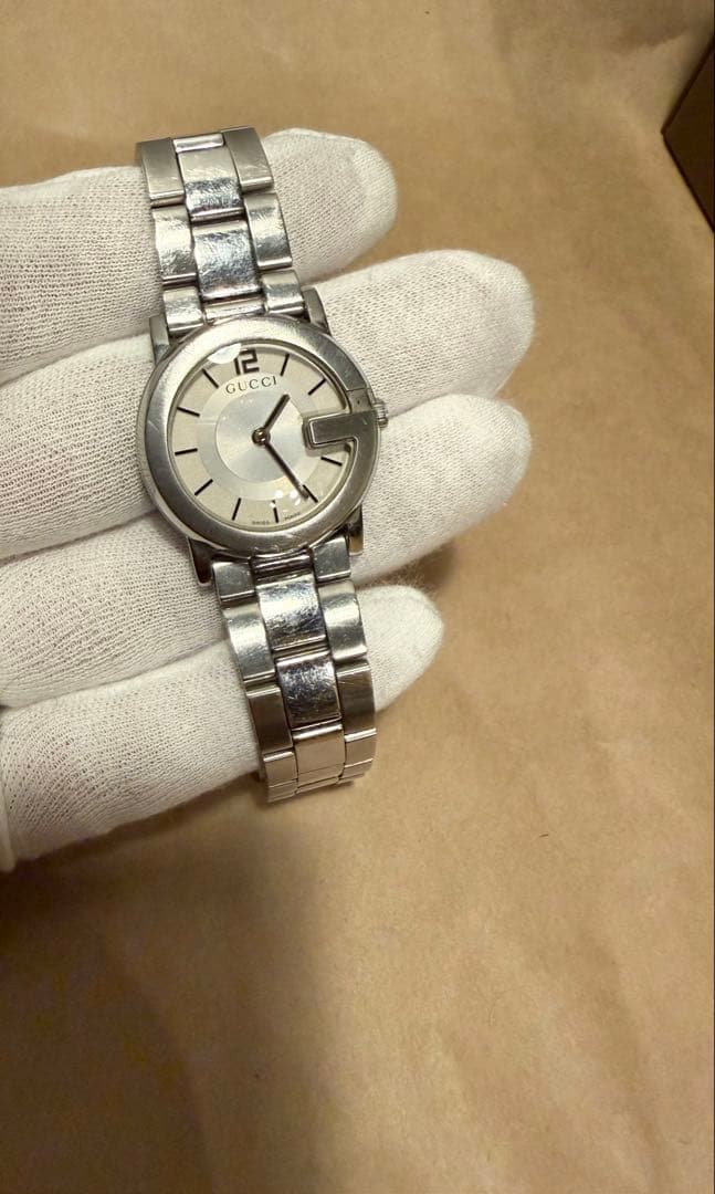 GUCCI 時計　箱つき