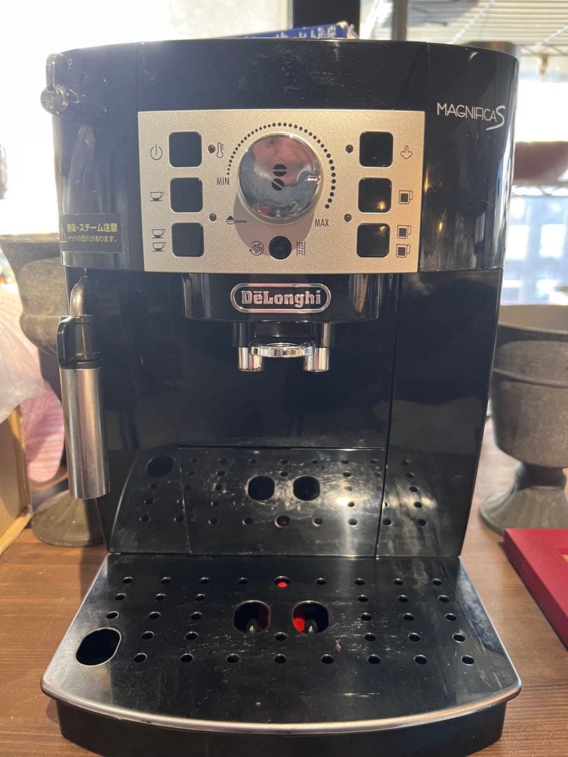 L*p様 De'Longhi エスプレッソマシン マグニフィカS ECAM221