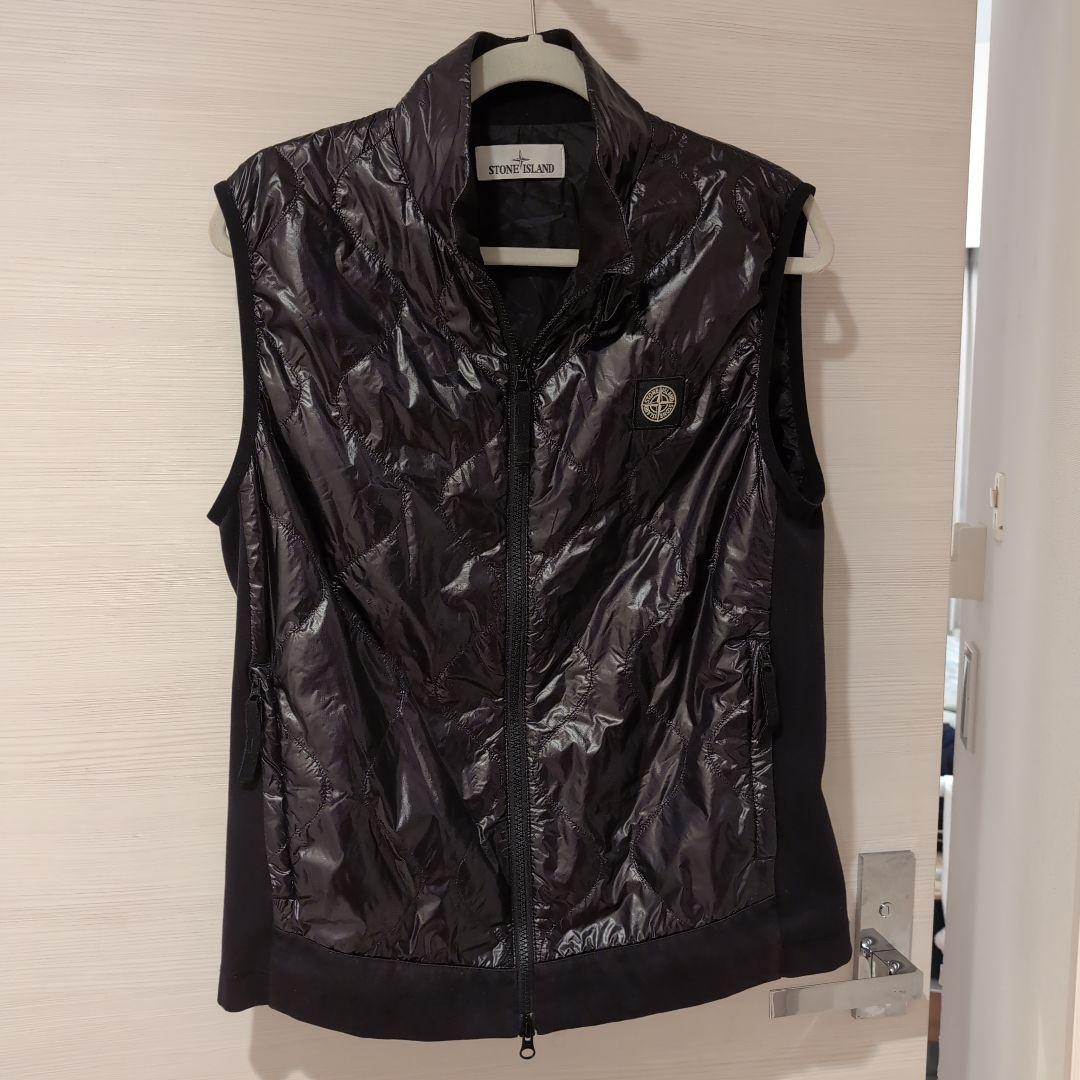 ストーンアイランド 黒 ナイロン ベスト