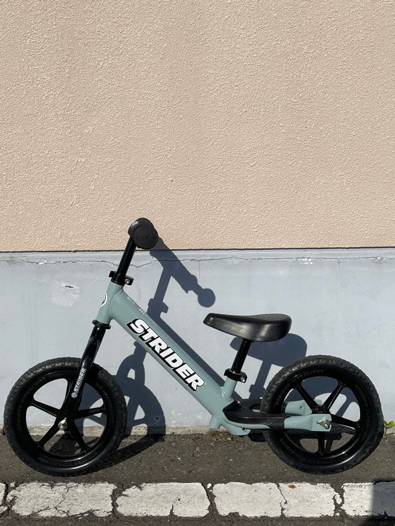 STRIDER ストライダー 12インチ 2023年限定色 アイスブルー