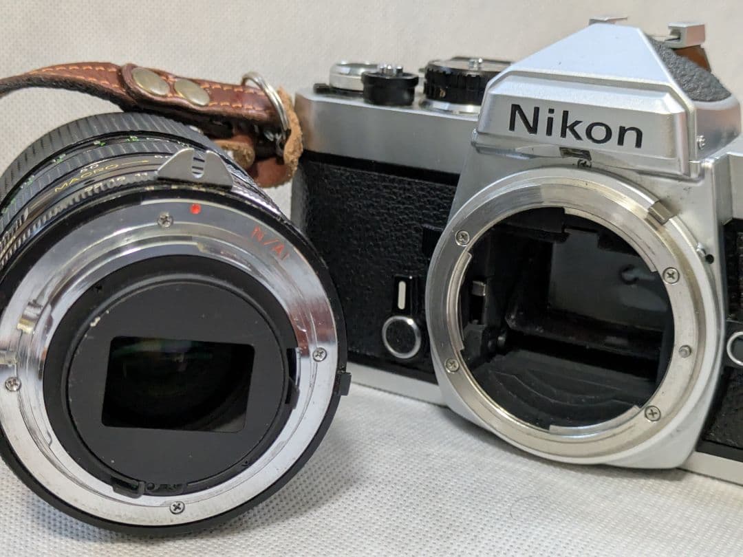 値下げコメ　ニコン FE 一眼レフカメラ