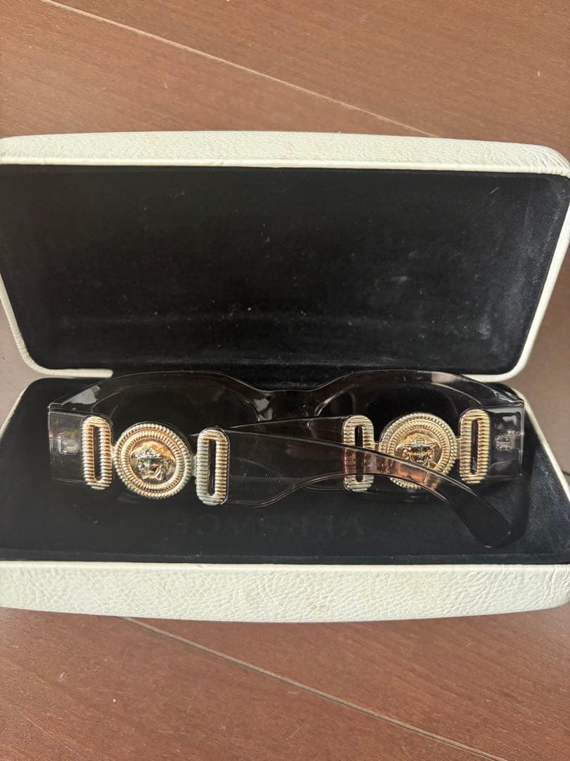 クエヴォ・ヤングサグ着用 Versace サングラス vintage 復刻