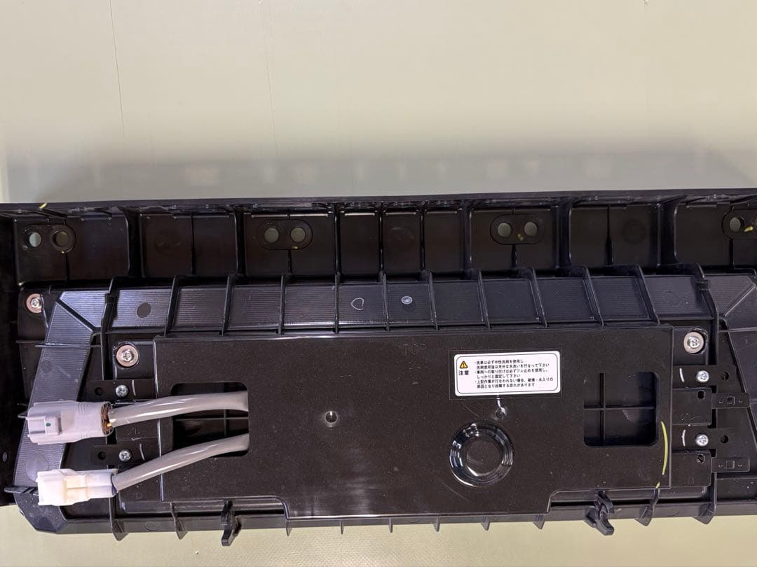 トラック用オールLEDリアコンビネーションランプ3連タイプレッドVer. 左側