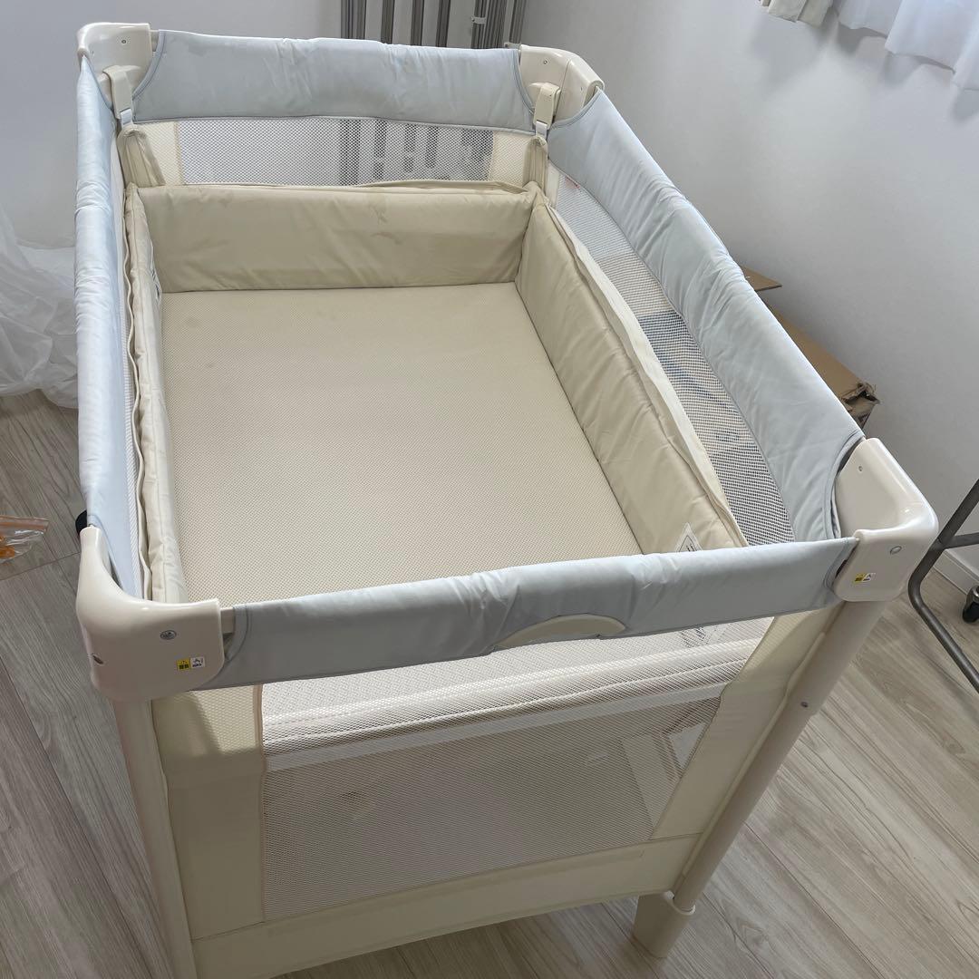 Apricaベビーベッド