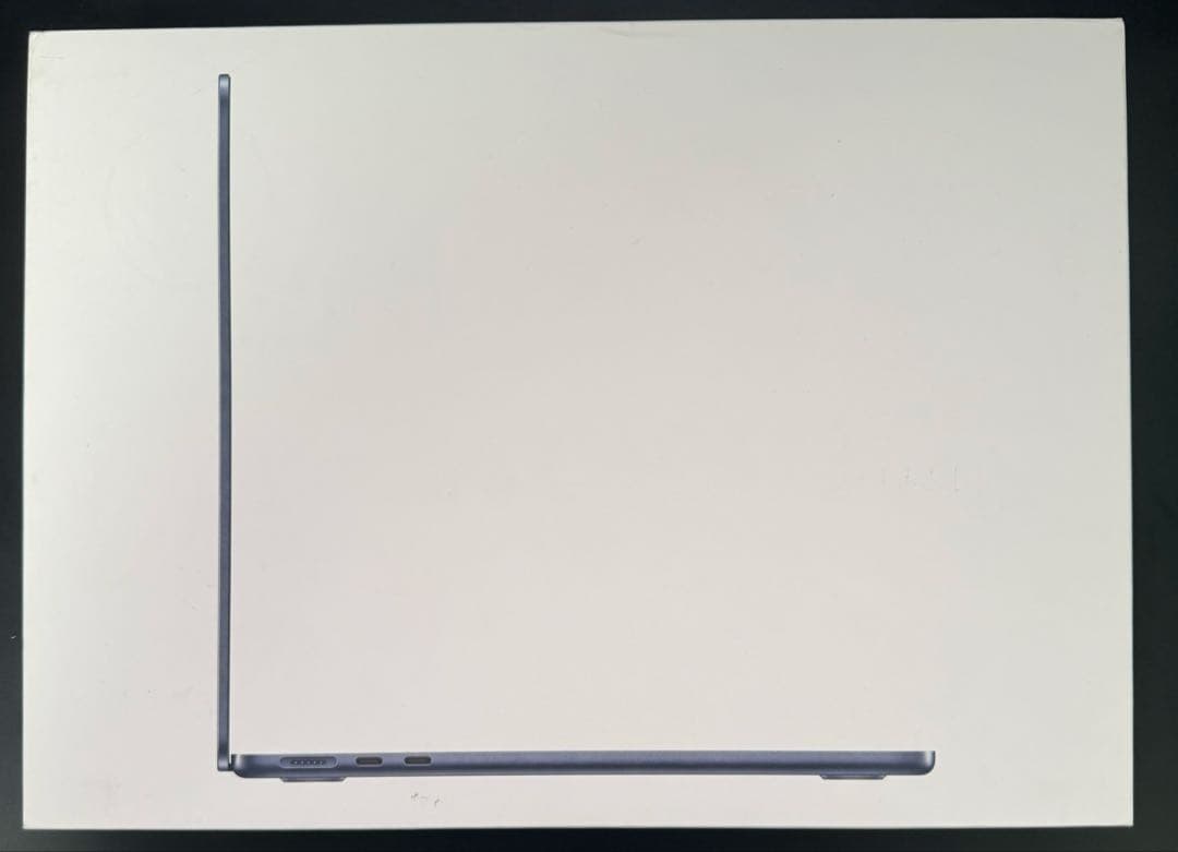 Apple M3チップ搭載　MacBook Air 13-inch
