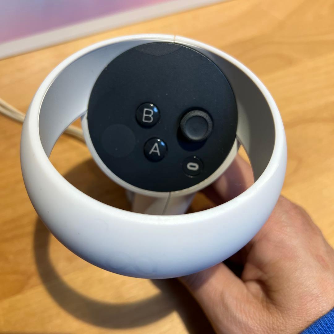   Quest 2 128GB箱付　※接顔、ストラップ要交換