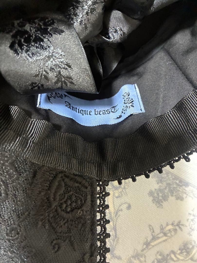 Antique beasT Drizzle garden ボンネット