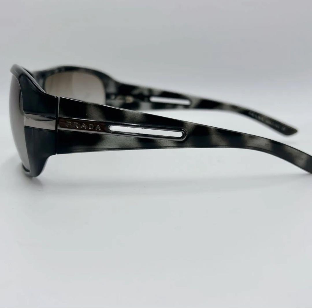 PRADA スクエア型サングラス gradation sunglasses