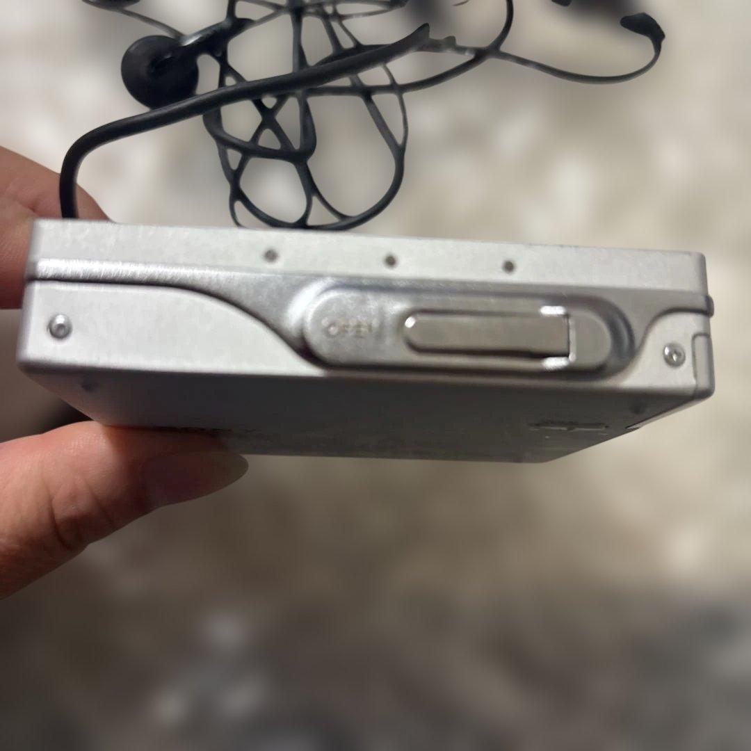 SONY ソニー MDウォークマン MDレコーダー MZ-R909 日本製