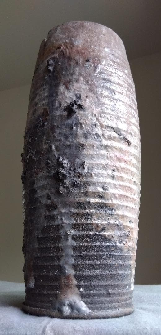 越前焼　白越不朝　塩越窯　自然灰釉究極美迸る逸品 還元窯変美筒状花器 No:12