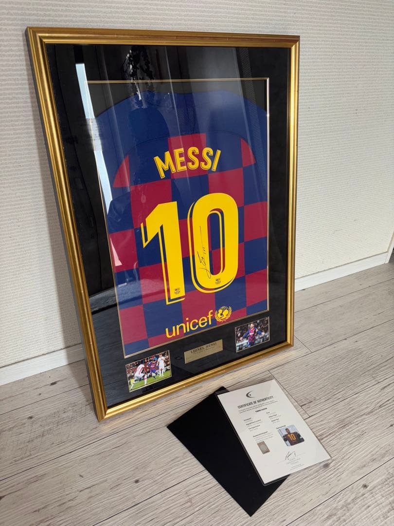 THE DUGOUT メッシ サイン入りユニフォーム フレーム付き