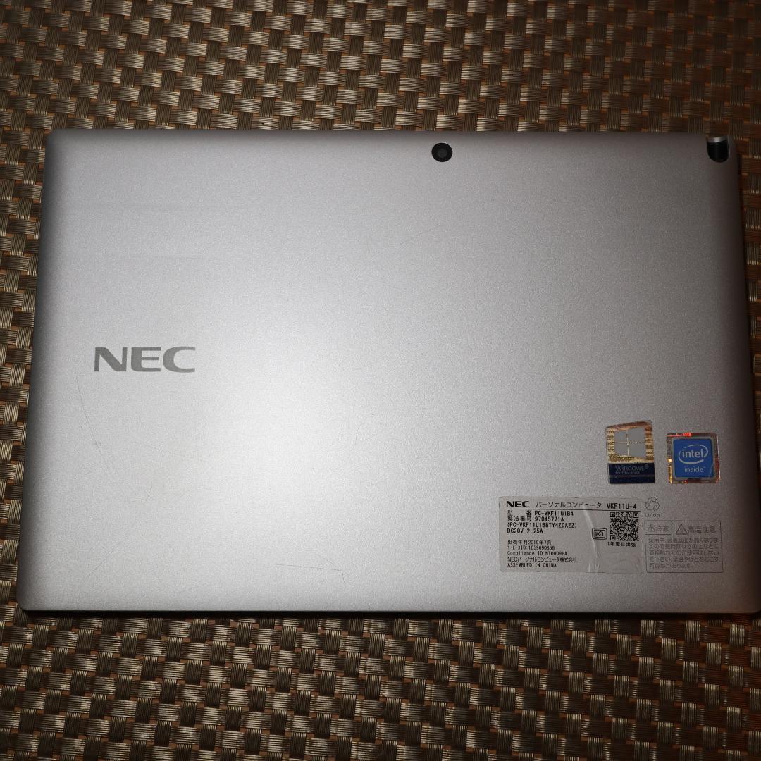 タブレット！Win11公式サポート/4コア/SSD/4G/無線/カメラ/タッチP