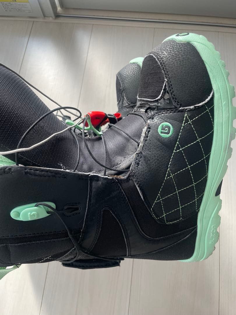 お値下げ中❗️Burton Mint 女性用スノーボードブーツ 24.5cm