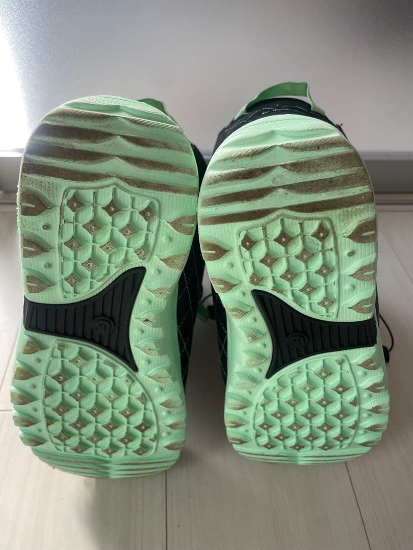 お値下げ中❗️Burton Mint 女性用スノーボードブーツ 24.5cm