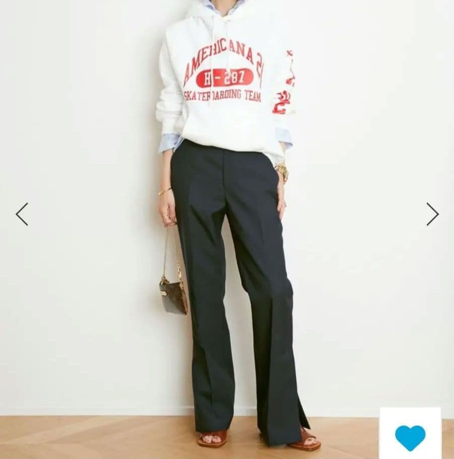 ⭕新品、未使用⭕ミューズドゥドゥーズィエムクラス☆バウト☆スリットパンツ☆ネイビ