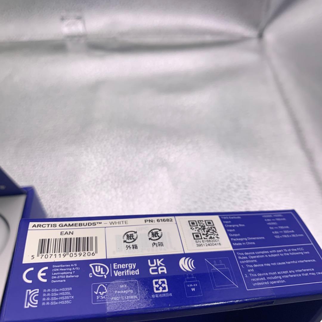 訳あり品　Q3799 SteelSeries ゲーミングワイヤレスイヤホン　白