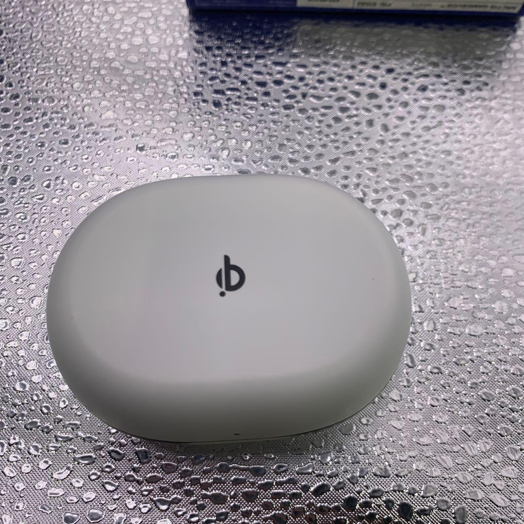 訳あり品　Q3799 SteelSeries ゲーミングワイヤレスイヤホン　白