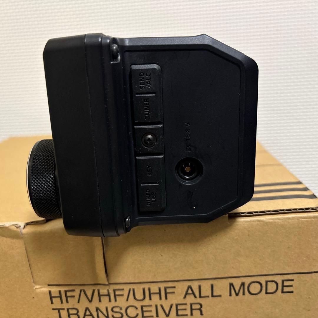 ICOM IC-705 HF/VHF/UHF トランシーバー